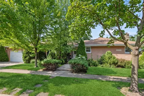 9100 Luna Ave, Morton Grove, IL 60053