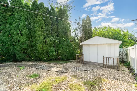 18464 School St, Lansing, IL 60438 photo 26