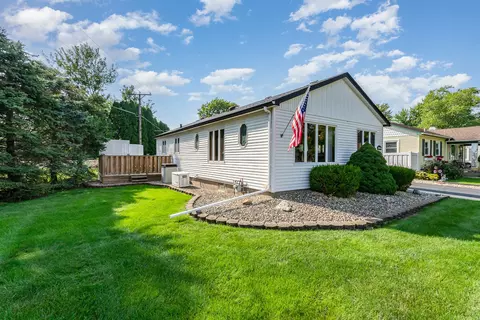 18464 School St, Lansing, IL 60438 photo 23