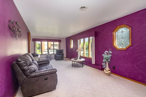 18464 School St, Lansing, IL 60438 photo 4