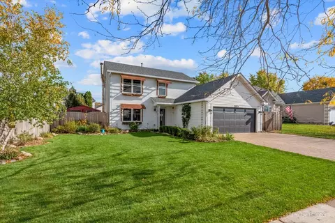 1975 N Amber Prairie Way, Lake Villa, IL 60046
