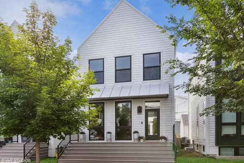 4413 W Waveland Ave, Chicago, IL 60641