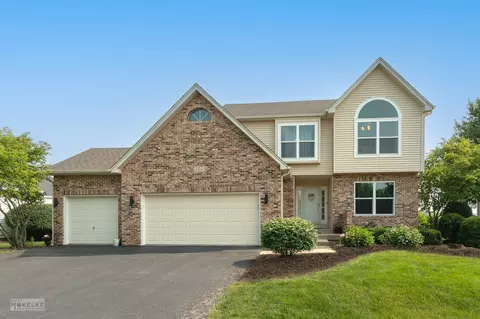 344 Morgan Valley Dr, Oswego, IL 60543