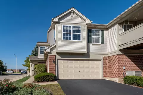 2275 Rockefeller Dr, Geneva, IL 60134