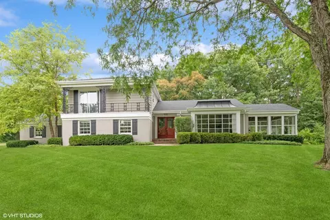845 Forest Hill Rd, Lake Forest, IL 60045
