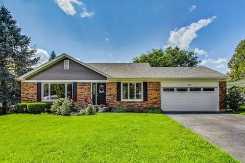 1763 Patricia Ln, Saint Charles, IL 60174