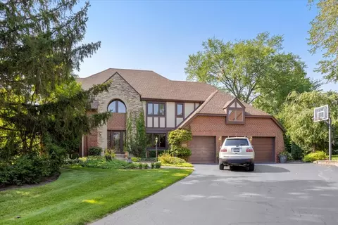 11546 Ridgewood Ln, Burr Ridge, IL 60527