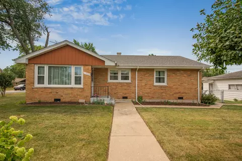 11300 S Nashville Ave, Worth, IL 60482