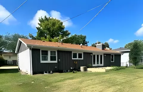 2095 Grace St, Kankakee, IL 60901