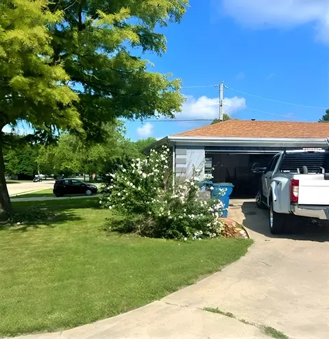 2095 Grace St, Kankakee, IL 60901 photo 3