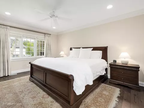516 Ridgemoor Dr, Willowbrook, IL 60527 photo 21