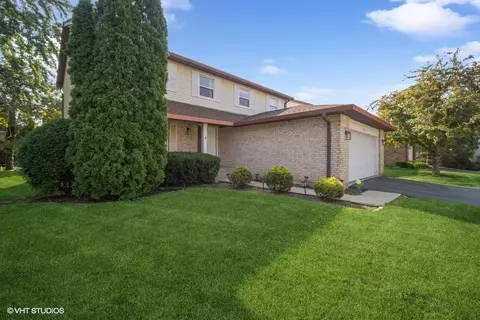 2542 Brian Dr, Northbrook, IL 60062