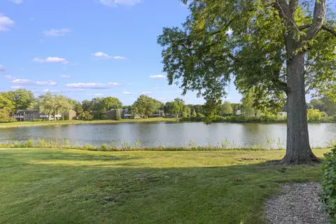 1460 Stonebridge Trl #1-2, Wheaton, IL 60189 photo 15