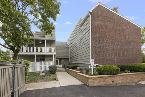 1460 Stonebridge Trl #1-2, Wheaton, IL 60189 photo 9