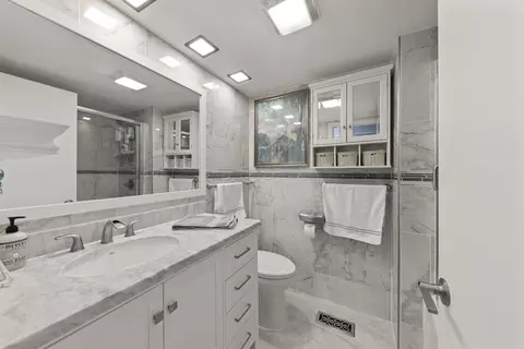 1460 Stonebridge Trl #1-2, Wheaton, IL 60189 photo 25