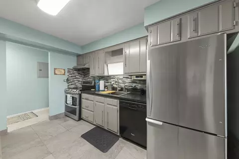 1460 Stonebridge Trl #1-2, Wheaton, IL 60189 photo 6