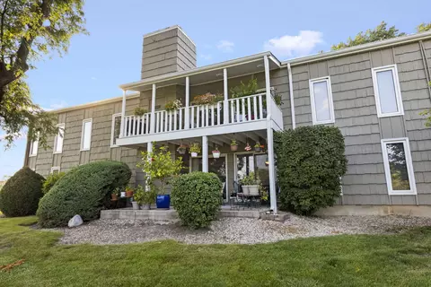 1460 Stonebridge Trl #1-2, Wheaton, IL 60189 photo 16