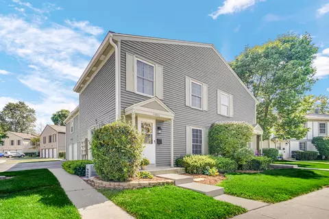 1100 Mount Vernon Ct #E, Wheaton, IL 60189
