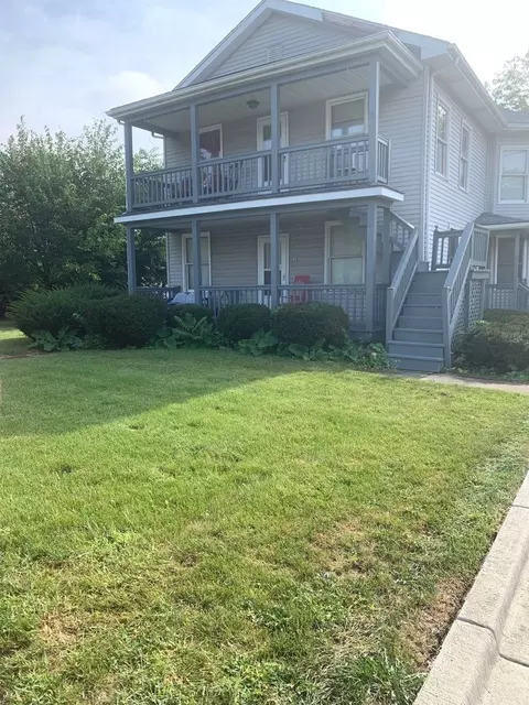 628 S State St, Lockport, IL 60441 photo 2