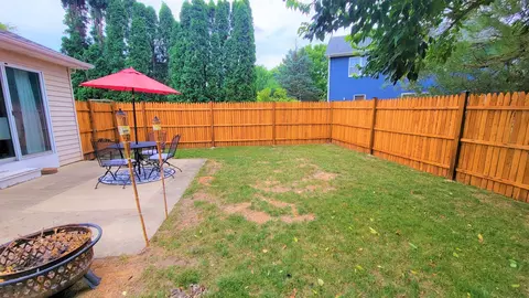 2033 Swan Ln, Elgin, IL 60123 photo 19