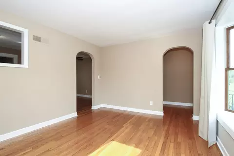 427 W Railroad Ave, Bartlett, IL 60103 photo 16