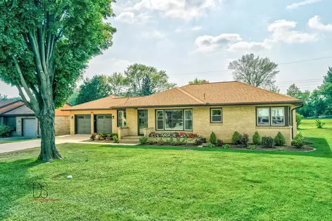 2705 Everette Rd, Ottawa, IL 61350