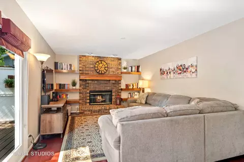 2337 Meadowview Ct, Aurora, IL 60502 photo 14