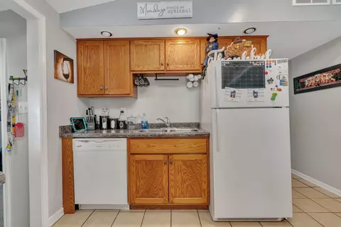 917 Douglas St, Morris, IL 60450 photo 9