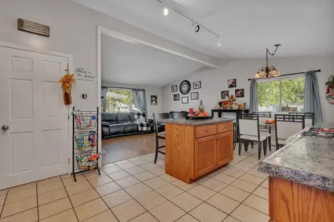 917 Douglas St, Morris, IL 60450 photo 8
