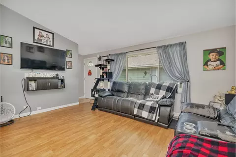 917 Douglas St, Morris, IL 60450 photo 11