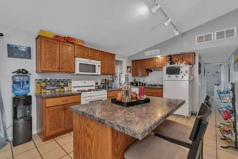 917 Douglas St, Morris, IL 60450 photo 5
