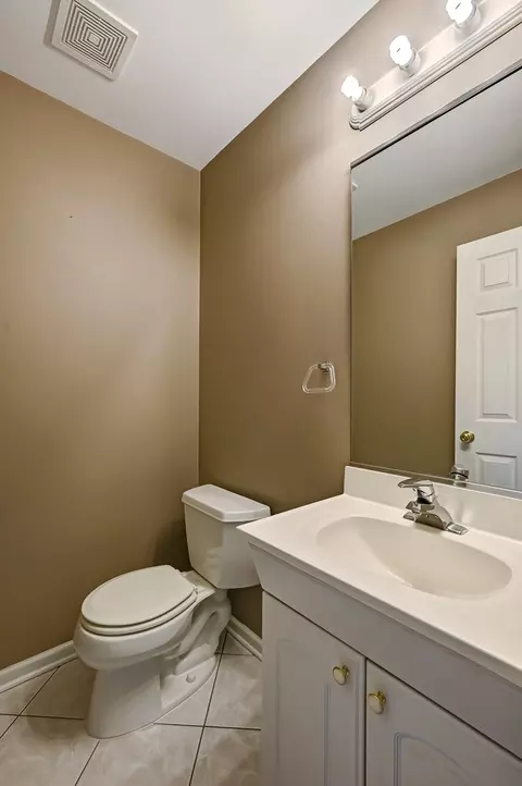 8817 Oneill Dr, Burr Ridge, IL 60527 photo 14