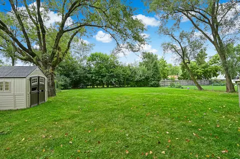 8817 Oneill Dr, Burr Ridge, IL 60527 photo 26