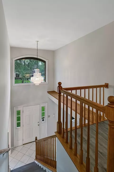 8817 Oneill Dr, Burr Ridge, IL 60527 photo 24