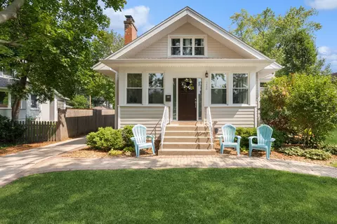 1258 E Prairie Ave, Des Plaines, IL 60016 photo 2