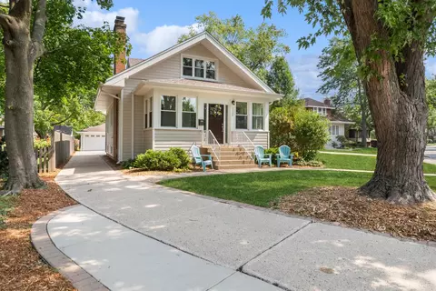 1258 E Prairie Ave, Des Plaines, IL 60016
