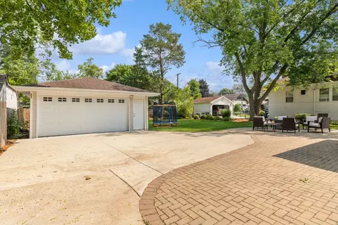 1258 E Prairie Ave, Des Plaines, IL 60016 photo 25