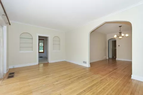 705 N River Rd, Algonquin, IL 60102 photo 9
