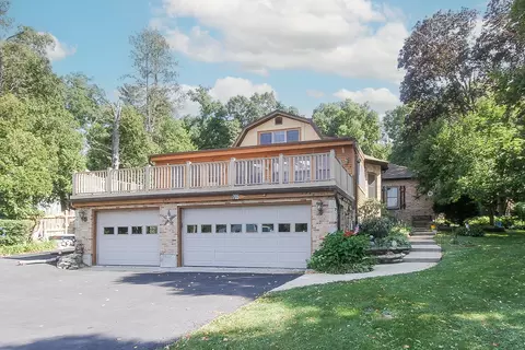 705 N River Rd, Algonquin, IL 60102