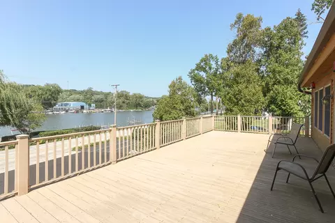 705 N River Rd, Algonquin, IL 60102 photo 3