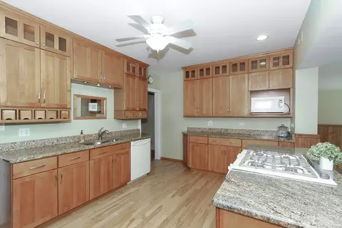 705 N River Rd, Algonquin, IL 60102 photo 12