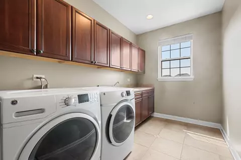 3024 Cranston Ave, Elgin, IL 60124 photo 14