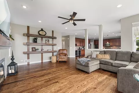 3024 Cranston Ave, Elgin, IL 60124 photo 8
