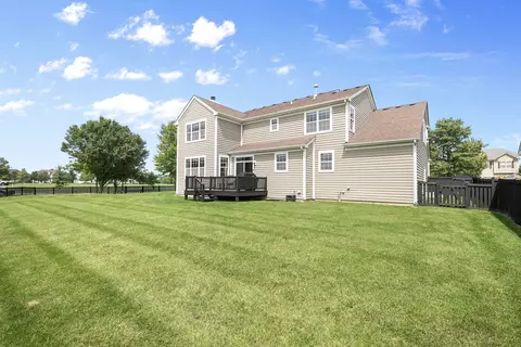 3024 Cranston Ave, Elgin, IL 60124 photo 2