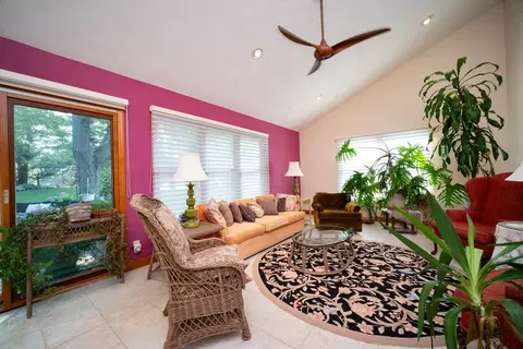7511 Grace Dr, Roscoe, IL 61073 photo 3