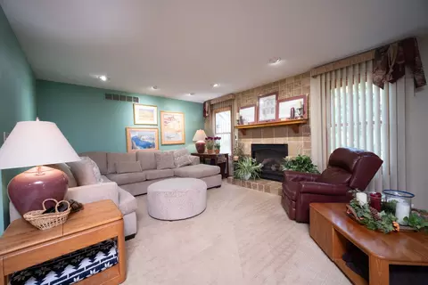 7511 Grace Dr, Roscoe, IL 61073 photo 10