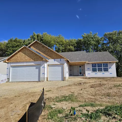 432 Live Oak Ln, Poplar Grove, IL 61065