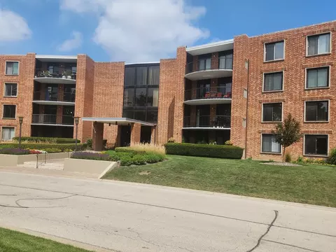 1515 E Central Rd #157A, Arlington Heights, IL 60005