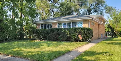 6740 N Harding Ave, Lincolnwood, IL 60712