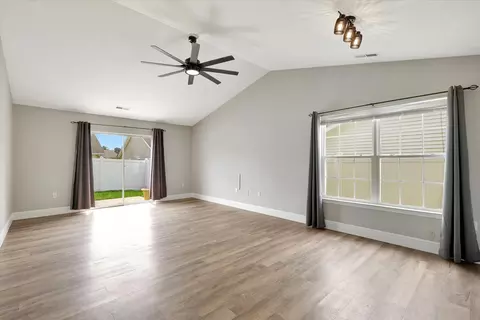 609 Bardeen Ln, Champaign, IL 61822 photo 10